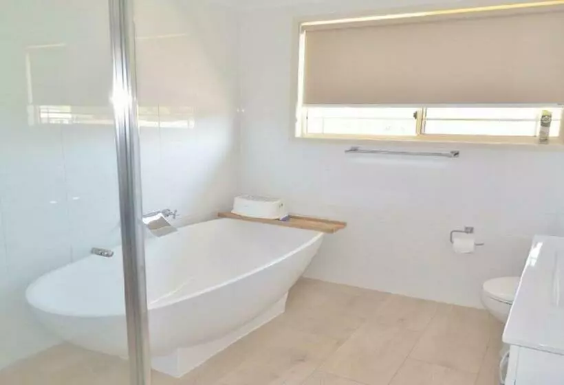 ペンション Amberlee House   Bring Your Own Linen