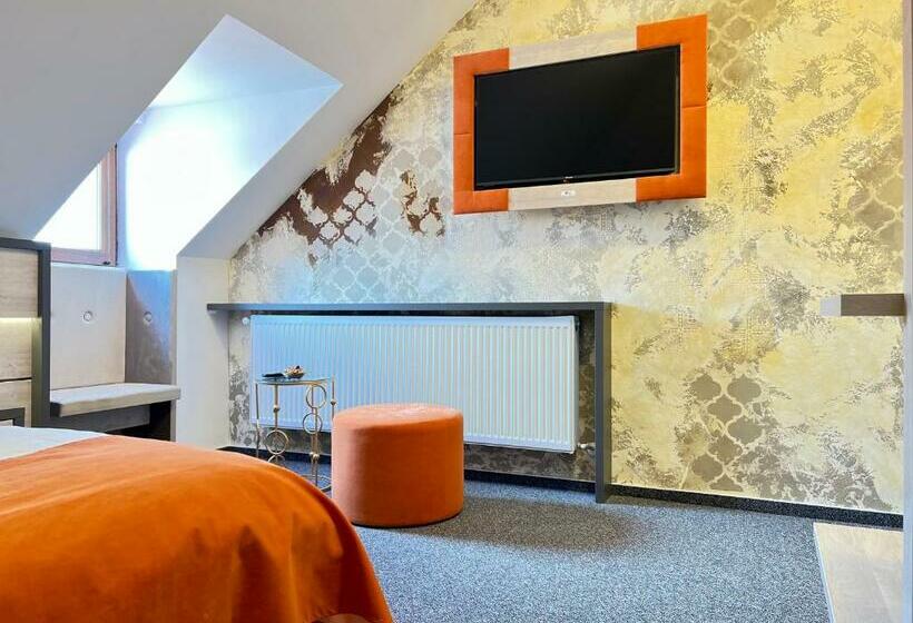 پانسیون Loft By Lumiere Sibiu