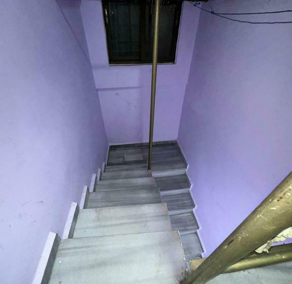 تختخواب و صبحانه Rose House