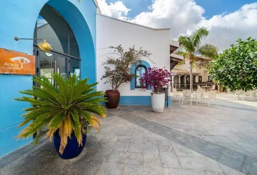 Bright Apartment With Large Terrace   Mo4223lt