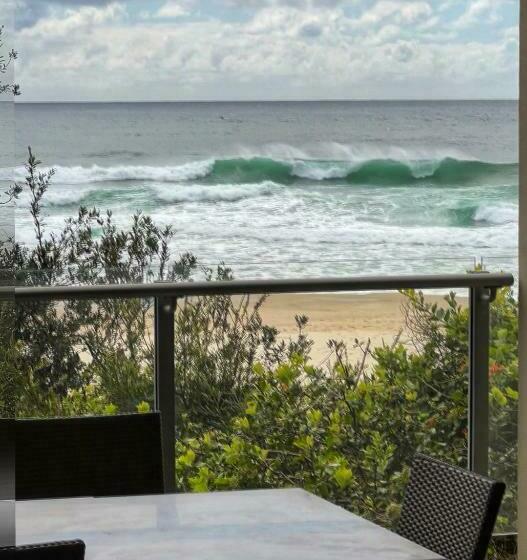 Cabarita Beach 3 Bed Apt Beach Front With Resort Pools & Spa