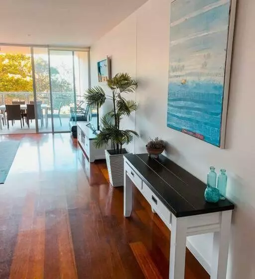 Cabarita Beach 3 Bed Apt Beach Front With Resort Pools & Spa