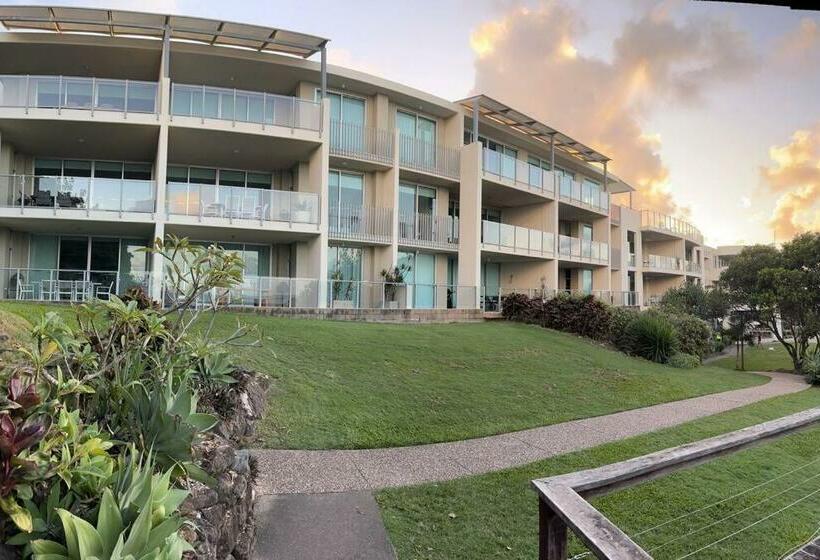 Cabarita Beach 3 Bed Apt Beach Front With Resort Pools & Spa