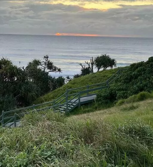 Cabarita Beach 3 Bed Apt Beach Front With Resort Pools & Spa