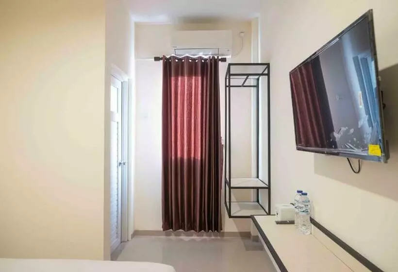 Hotelli Reddoorz Near Rita Supermall Purwokerto 2