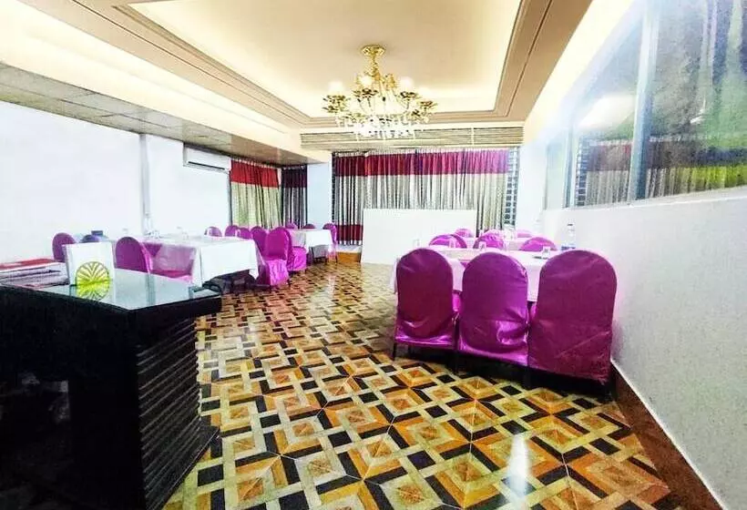 هتل White Rose Suites Ltd