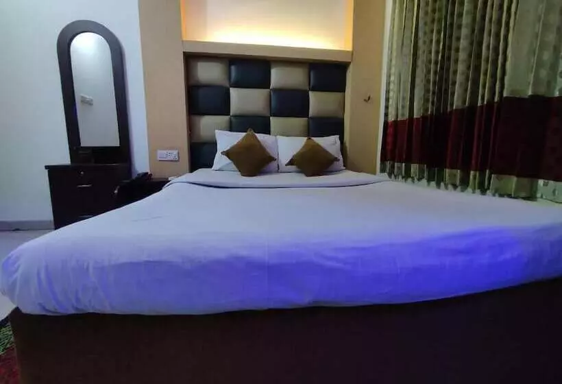 هتل White Rose Suites Ltd