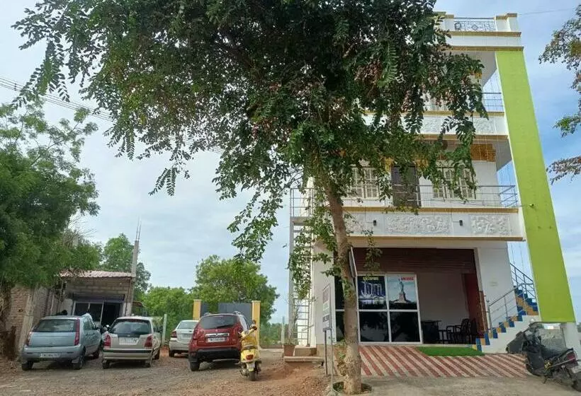 Majatalo Guru Residency Pondicherry