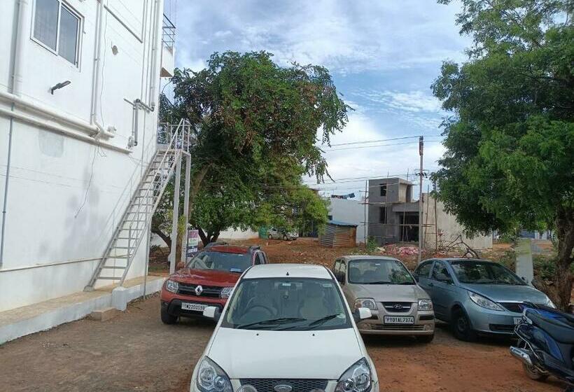 Pension Guru Residency Pondicherry
