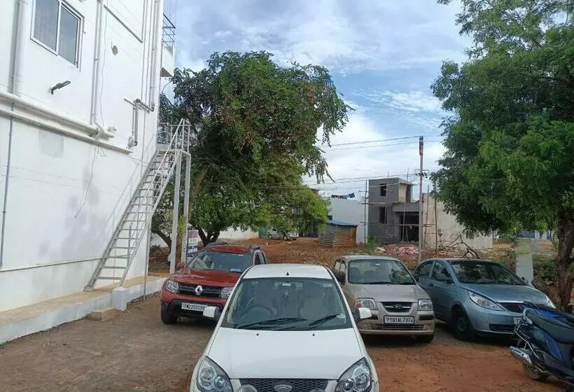 Majatalo Guru Residency Pondicherry