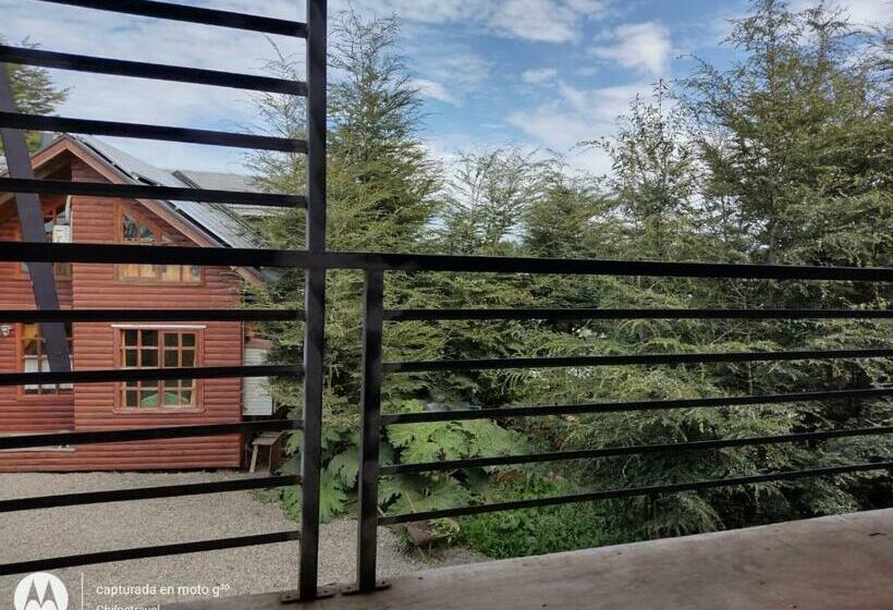 ペンション Hostal Chiloe Travel