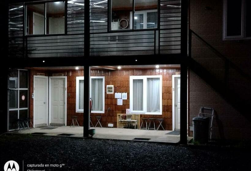 ペンション Hostal Chiloe Travel