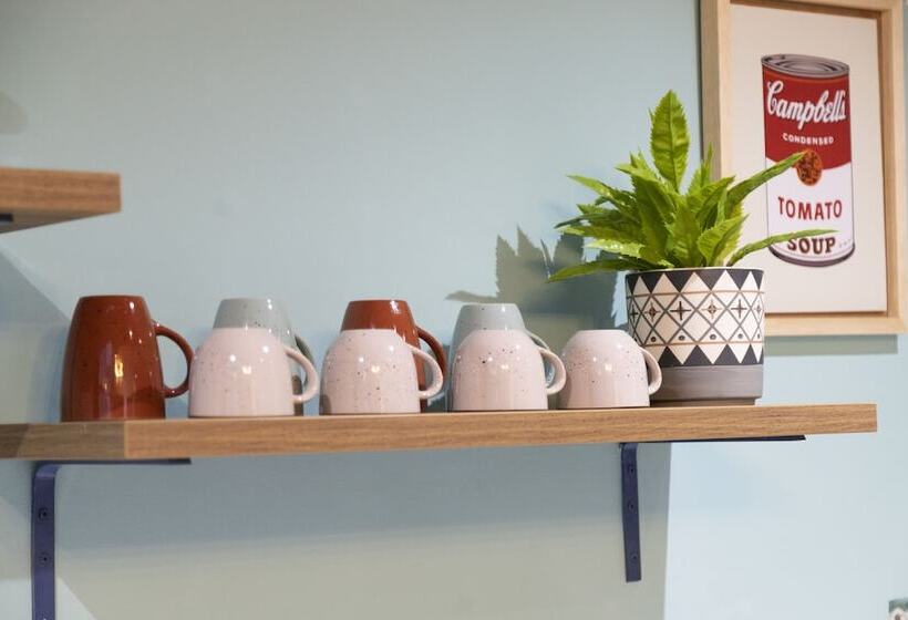 Royal Living Poblado