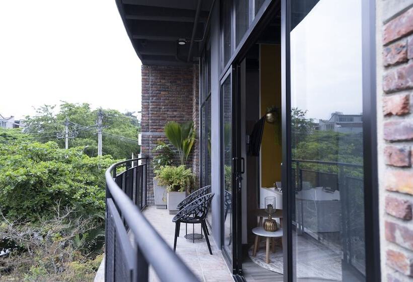 Royal Living Poblado