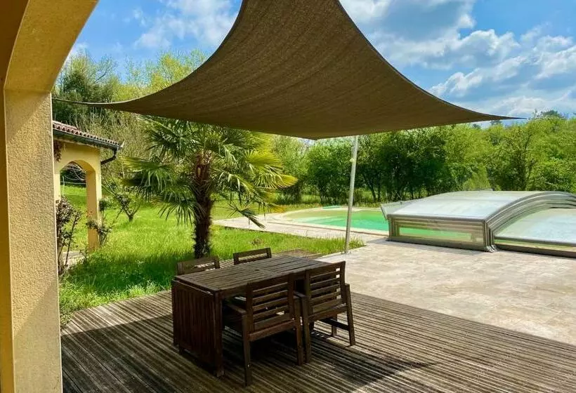 Villa De La Croix De La Main