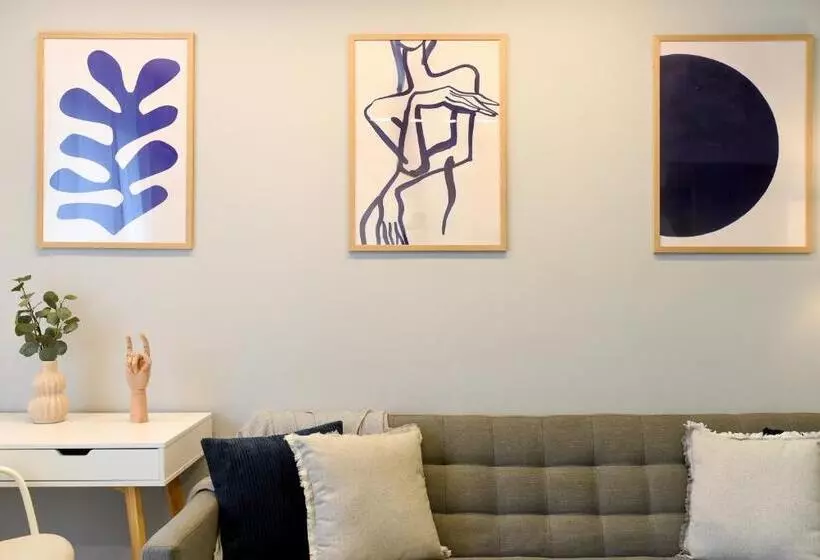 Thunderstorm Spacious 2br Apt At Piata Romana