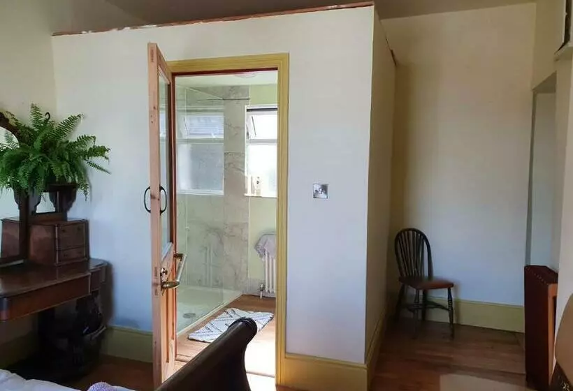 پانسیون The Exchange Buildings