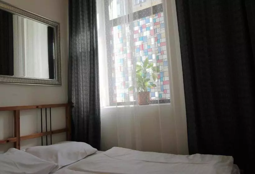 Hostel Marabou Prague