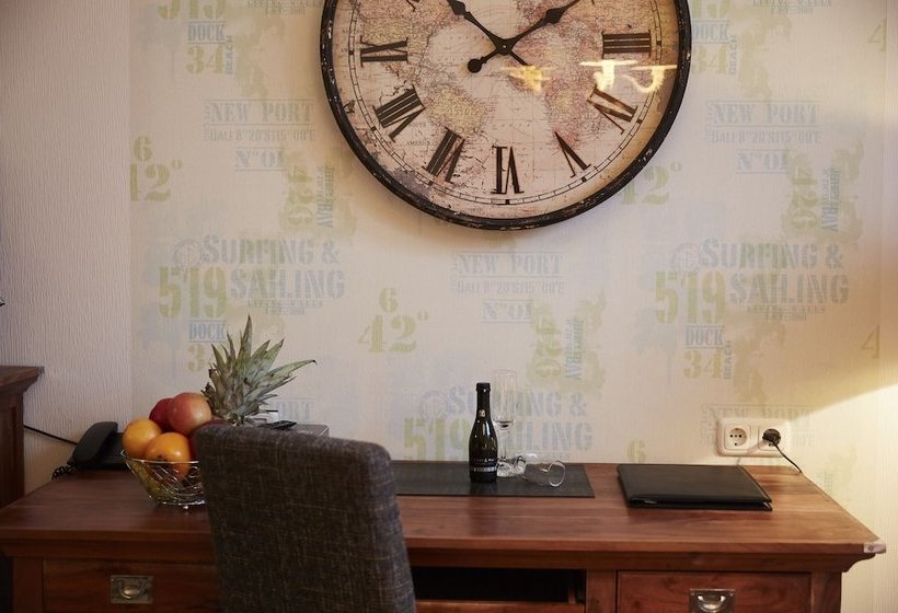 ホテル Bernstein Bootshaus