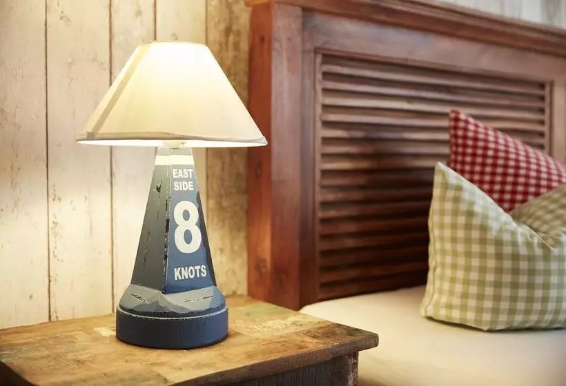 Отель Bernstein Bootshaus