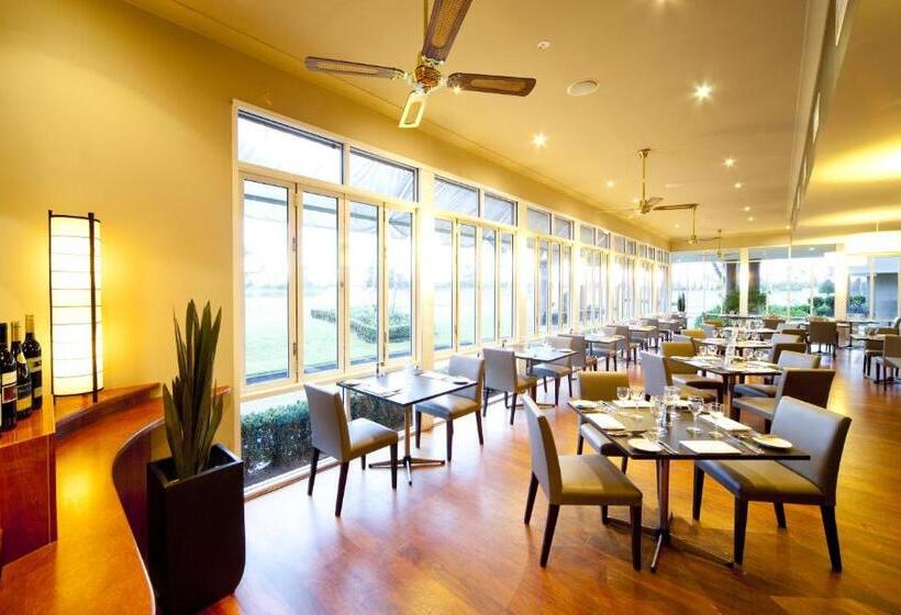 فندق Century Inn