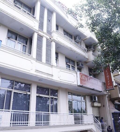 בית מלון כפרי City Centre Inn New Delhi