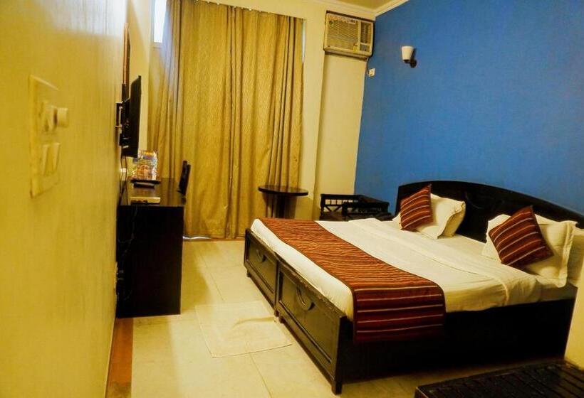 בית מלון כפרי City Centre Inn New Delhi