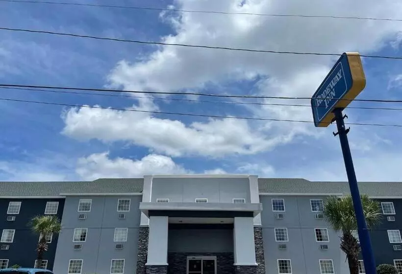 هتل Comfort Inn Pensacola Near Nas Corry Station