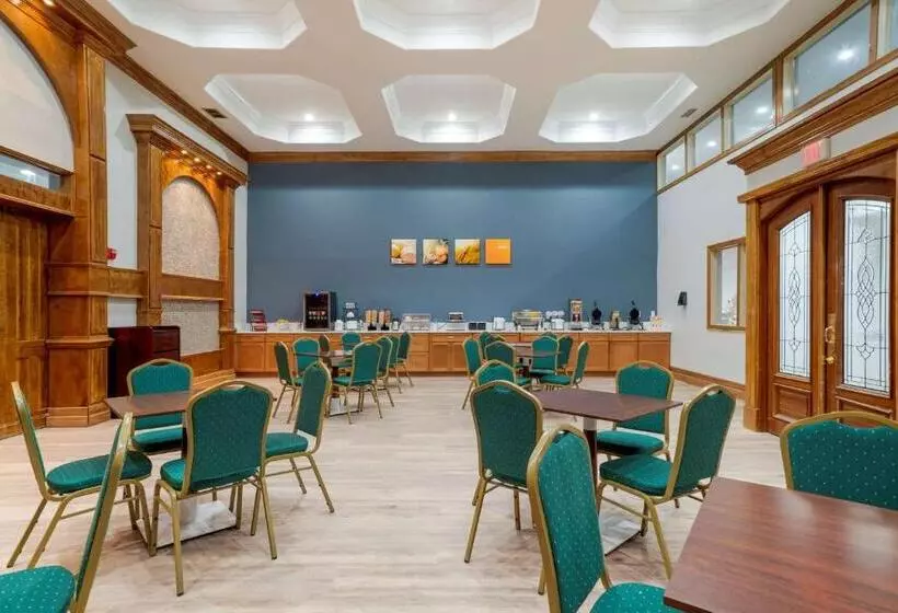 هتل Comfort Inn Pensacola Near Nas Corry Station
