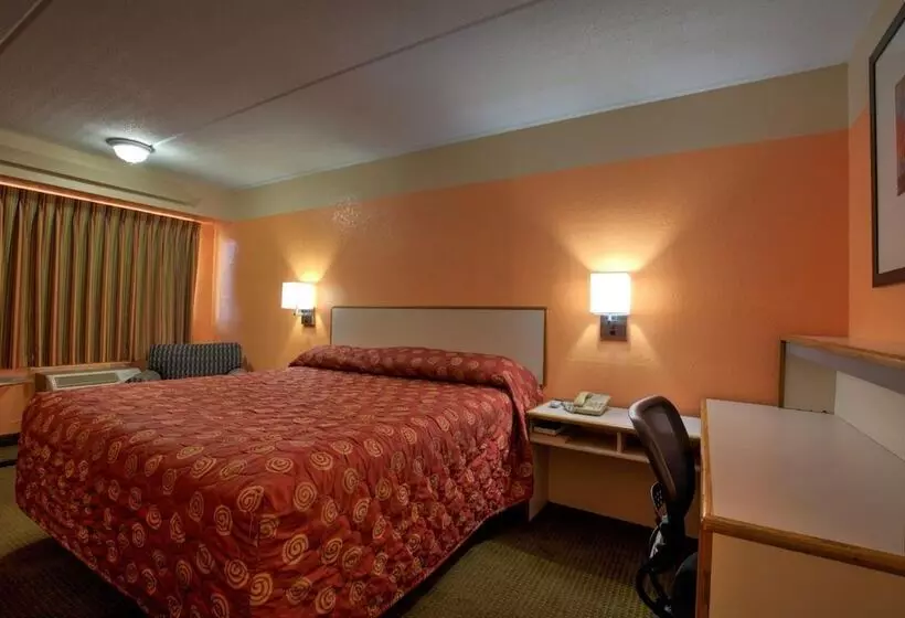 هتل Fair View Inn & Suites