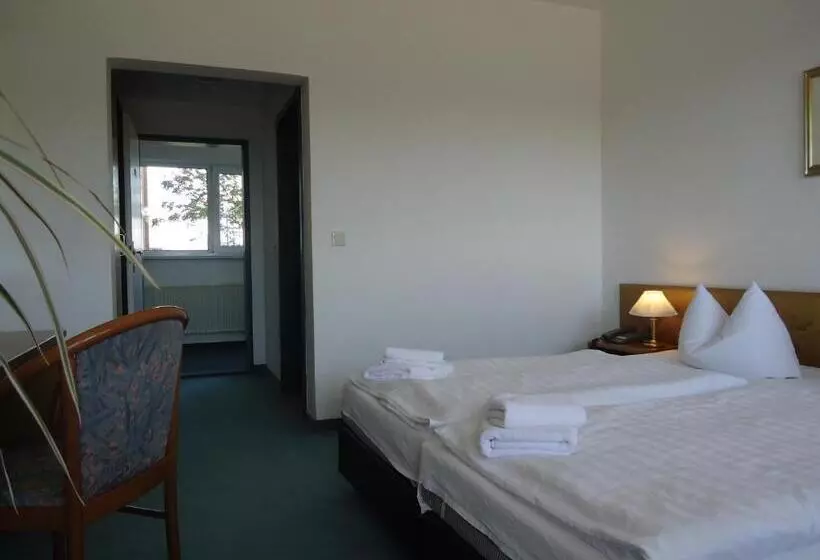 Greenline Hotel Hellfeld