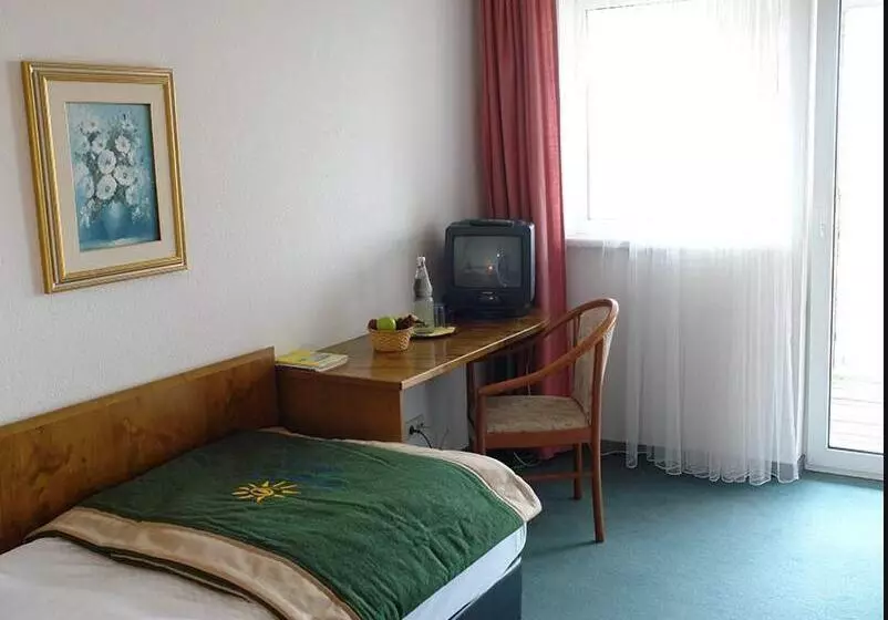 Greenline Hotel Hellfeld