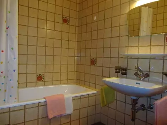 هتل Haus Galaverda