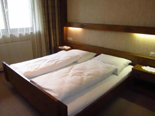 هتل Haus Galaverda