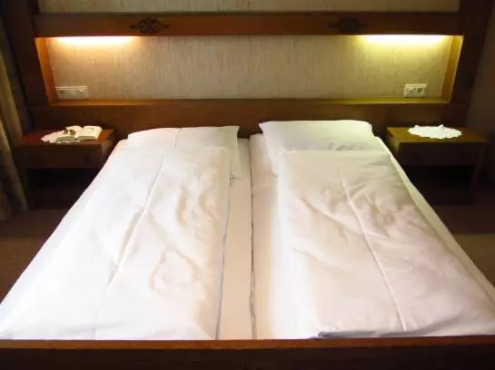 هتل Haus Galaverda