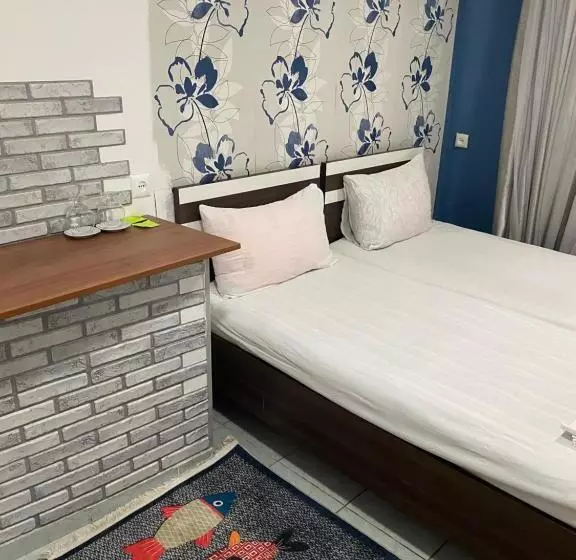 هتل Meidani Guest House