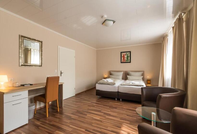 فندق Mettlacher Hof