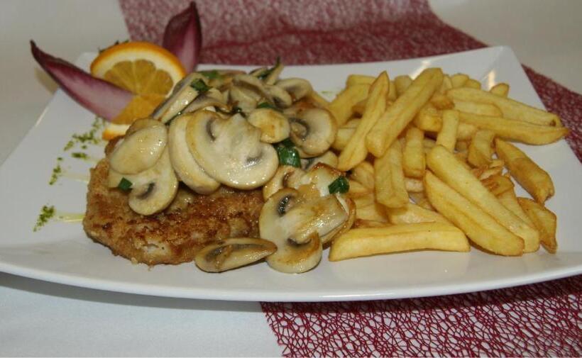 فندق Mettlacher Hof