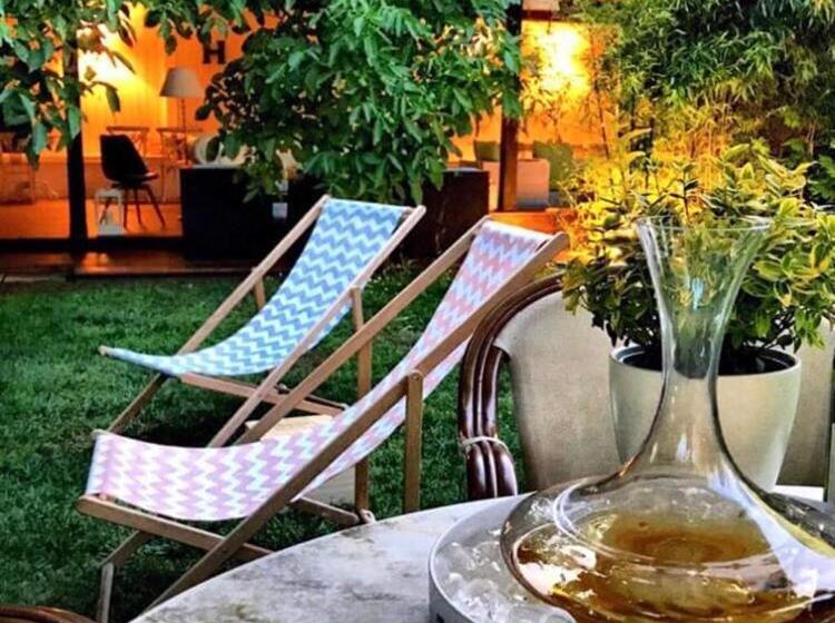 בית מלון כפרי Vanilla