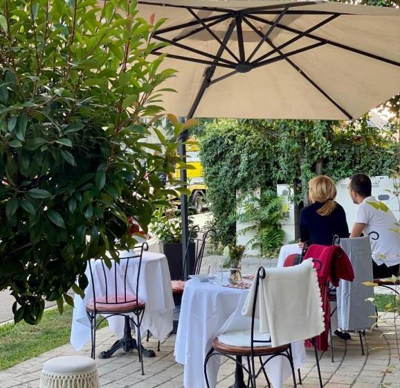 בית מלון כפרי Vanilla