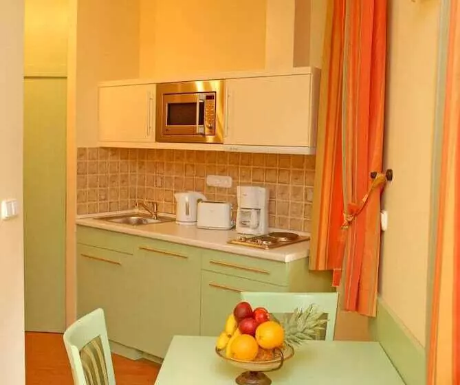 Kalma, Kalma Villa, Apart