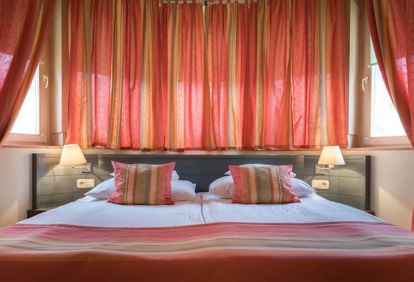 Kalma, Kalma Villa, Apart