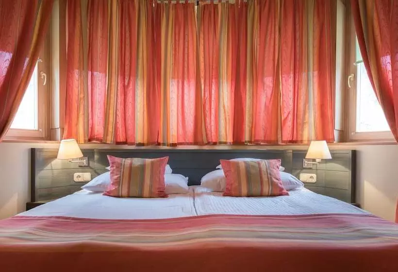 Kalma, Kalma Villa, Apart