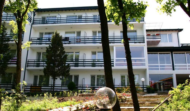 Kini Park Hotel All Inclusive & Free Parking