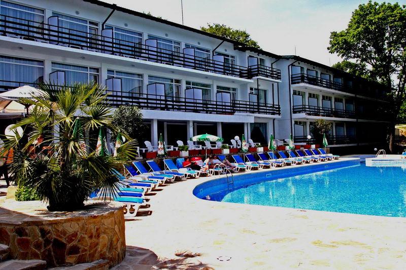 Kini Park Hotel All Inclusive & Free Parking