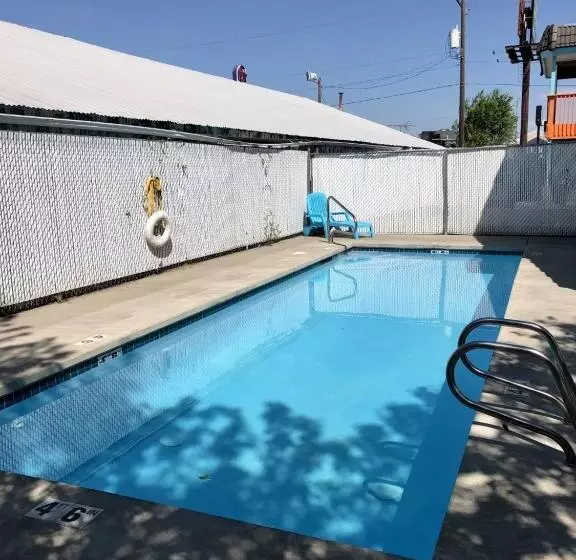 فندق على الطريق Howard Johnson By Wyndham Spokane