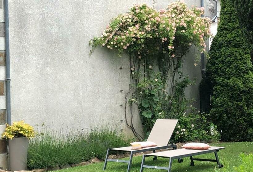 צימר Les Hirondelles De La Villa Des Roses