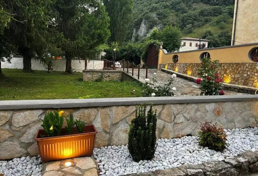 Residence Il Giardino Sul Fiume Nera