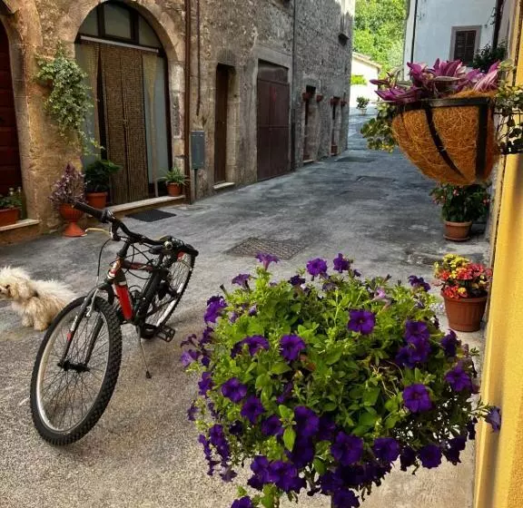 Residence Il Giardino Sul Fiume Nera