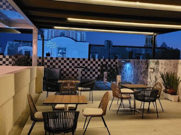 هتل Milo Collection